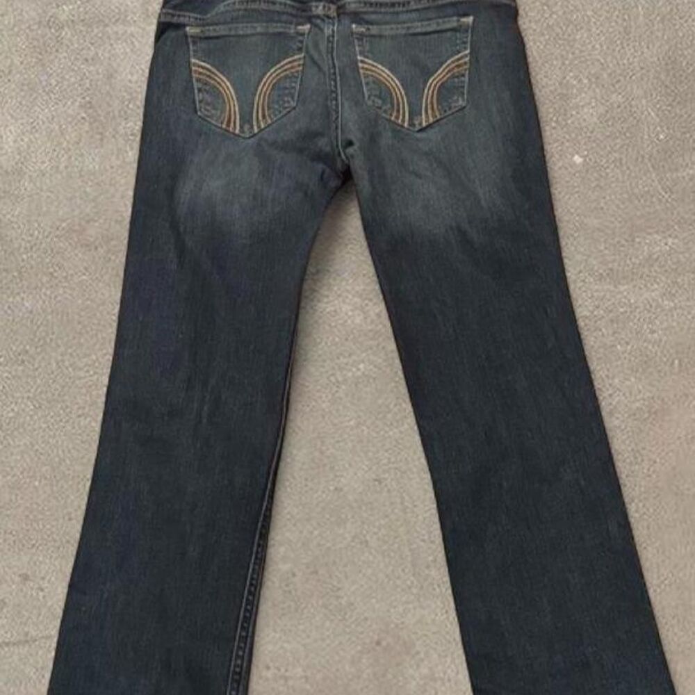 Women's Hollister Co. SIZE 5L medium wash straight flare leg denim jeans